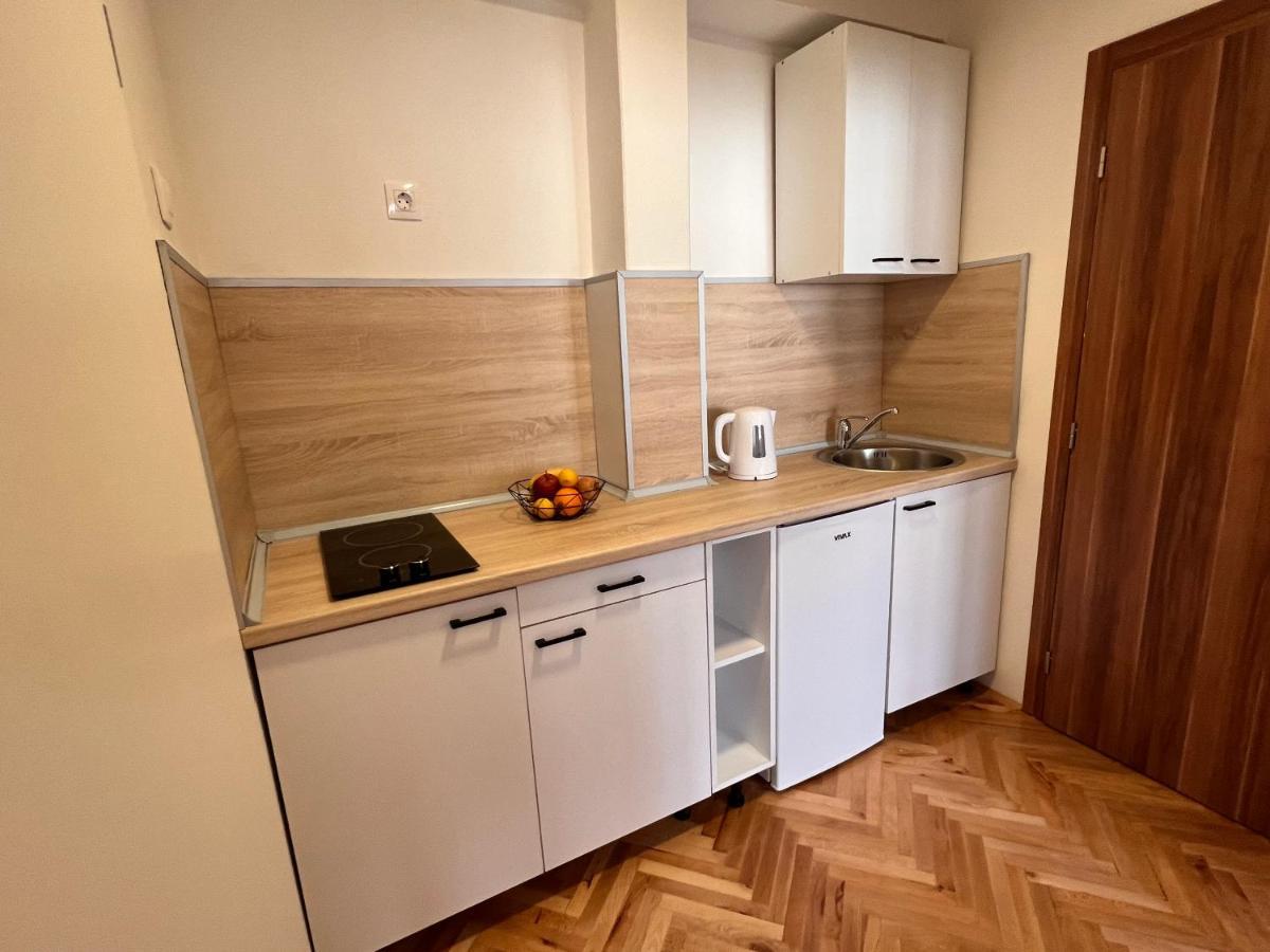 Guest House Kiwi מוסטר מראה חיצוני תמונה