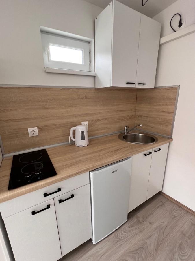 Guest House Kiwi מוסטר מראה חיצוני תמונה