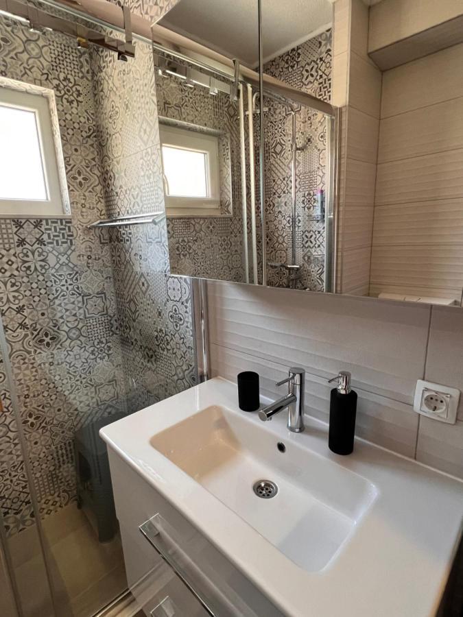 Guest House Kiwi מוסטר מראה חיצוני תמונה